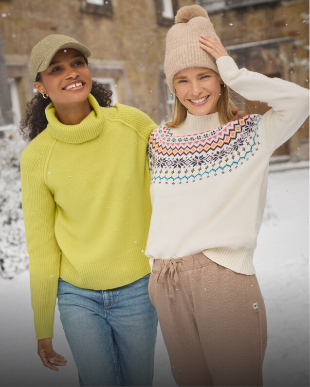 SHOP WOMEN'S KNITWEAR